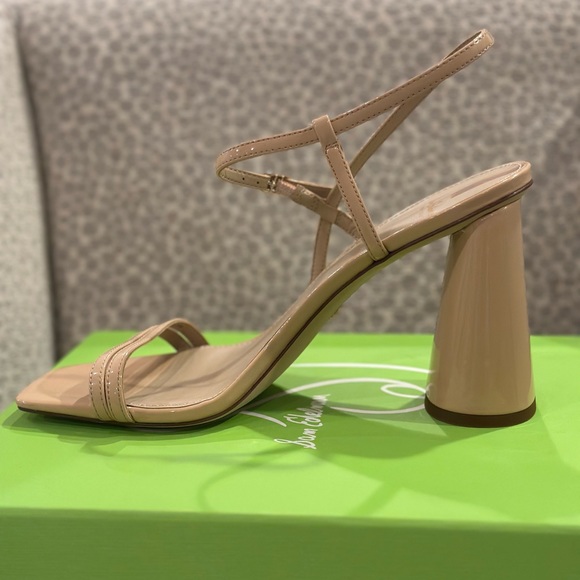 Woman’s Brand New Nude Heel - Picture 5 of 8